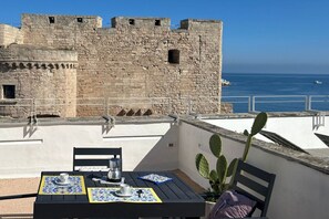 Unclassified image, 5 of 34, button