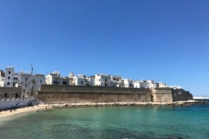Sun-loungers, beach towels