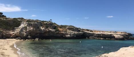 Sun loungers, beach towels