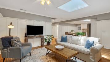 Smart TV, stereo