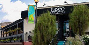 1 bedroom - Modern Studio Retreat Stylish Spacious MR (Oklahoma City)