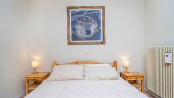 2 Schlafzimmer, Bügeleisen/Bügelbrett, Internetzugang, Bettwäsche