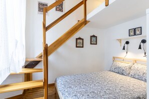 1 bedroom, iron/ironing board, WiFi