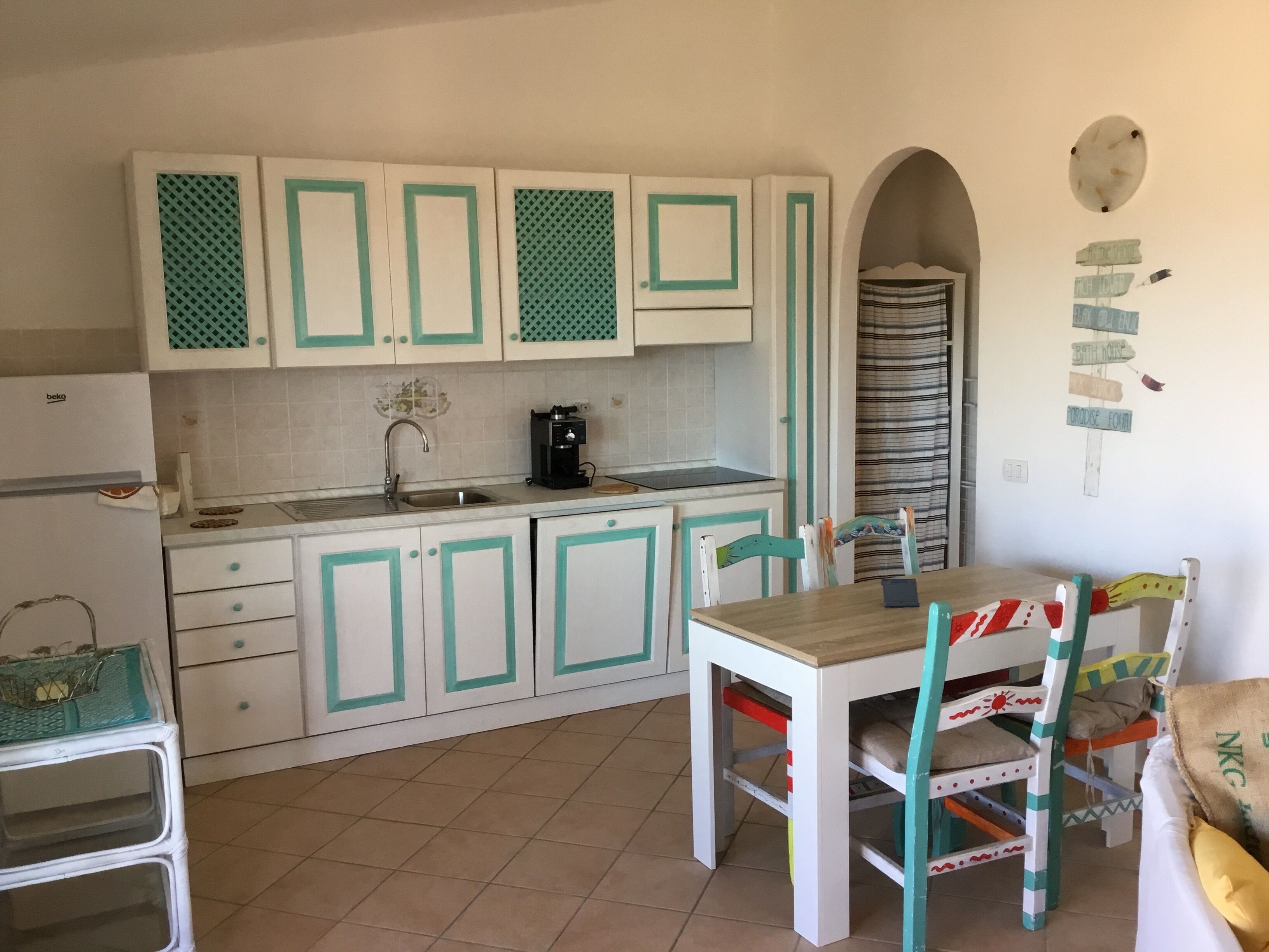 Apartamento básico, balcón, vistas al mar | Cocina privada