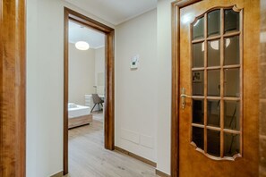 2 chambres, bureau, Wi-Fi, draps fournis