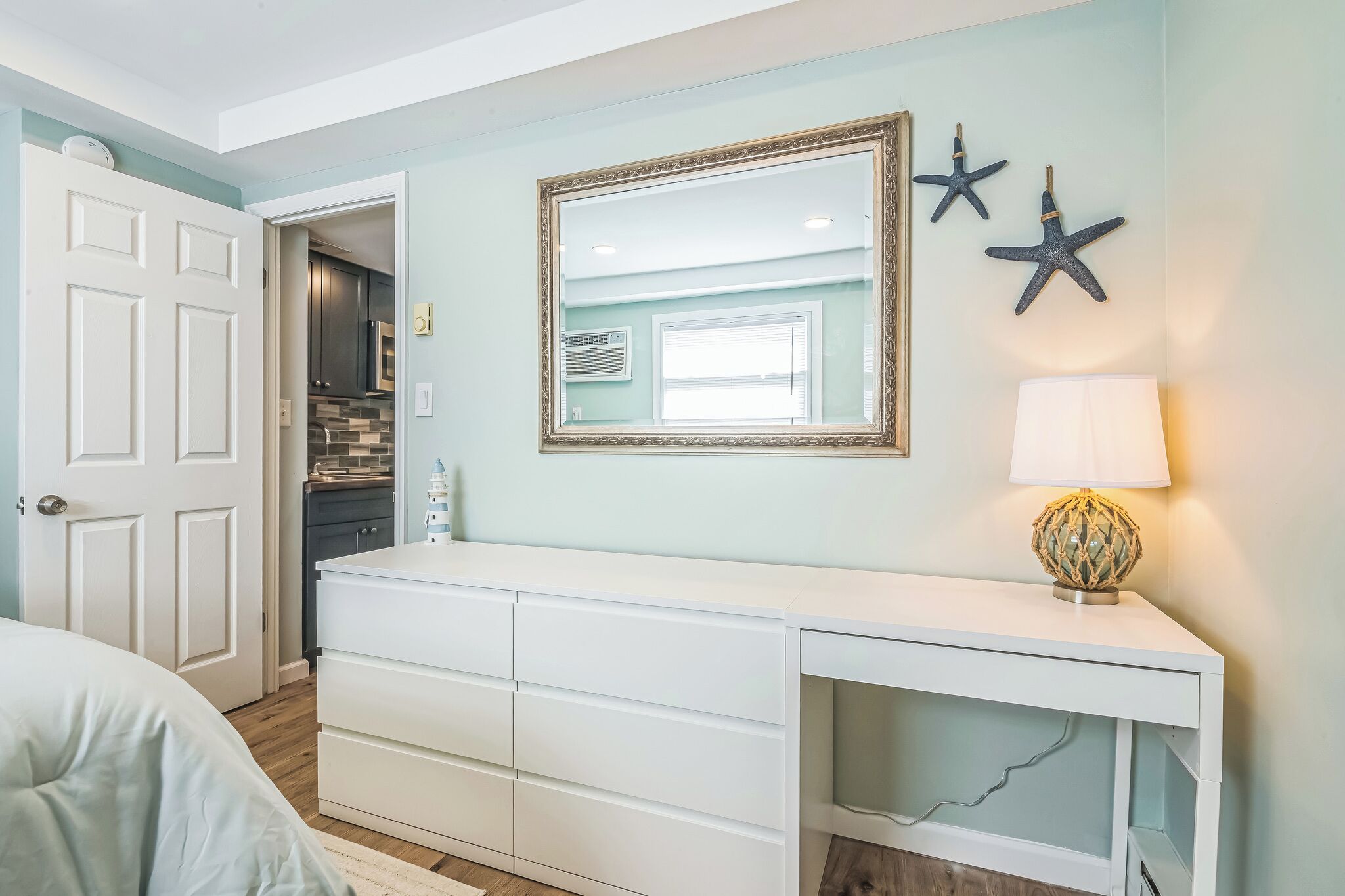 1 bedroom, in-room safe, desk, iron/ironing board