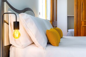 1 quarto, berço de viagem, Wi-Fi de cortesia, roupa de cama