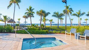 Imagen sin descripción, 2 de 38, botón