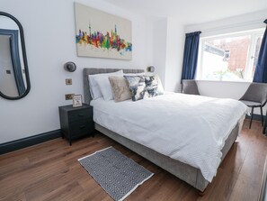 5 dormitorios, decoración individual, mobiliario individual