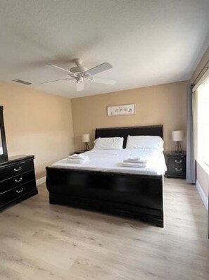 4 bedrooms, iron/ironing board, travel crib, free WiFi