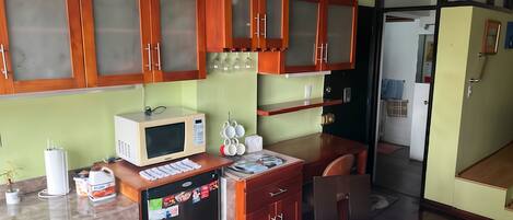 Refrigerador y microondas