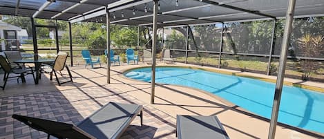 Utomhuspool