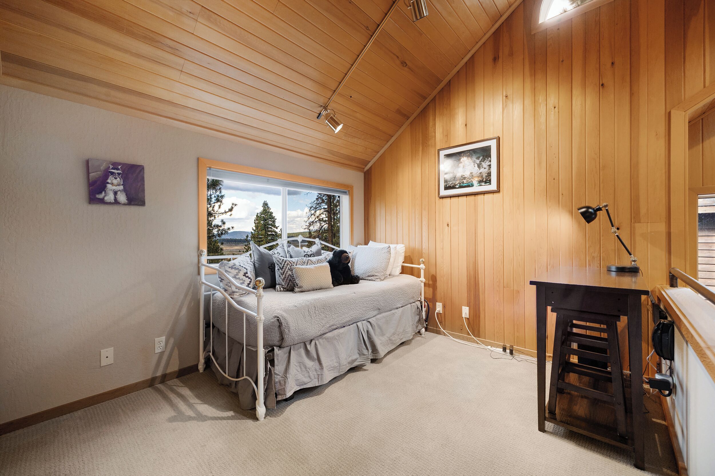 Smith's Conifer Chalet - Dog Friendly Northstar Home Near Golf, Private Hot Tub And Hoa Access - Lake Tahoe