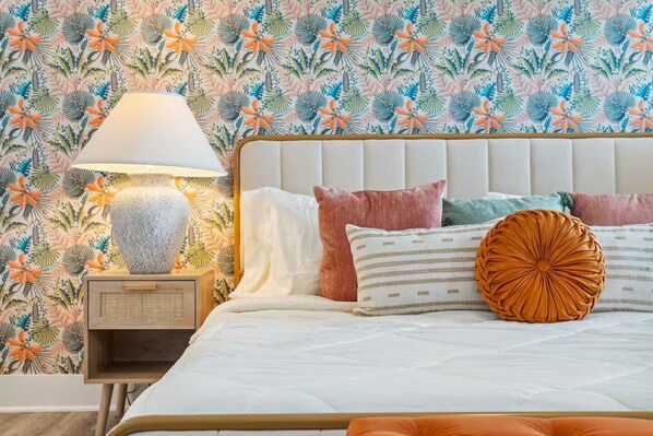4 bedrooms, desk, free WiFi, bed sheets