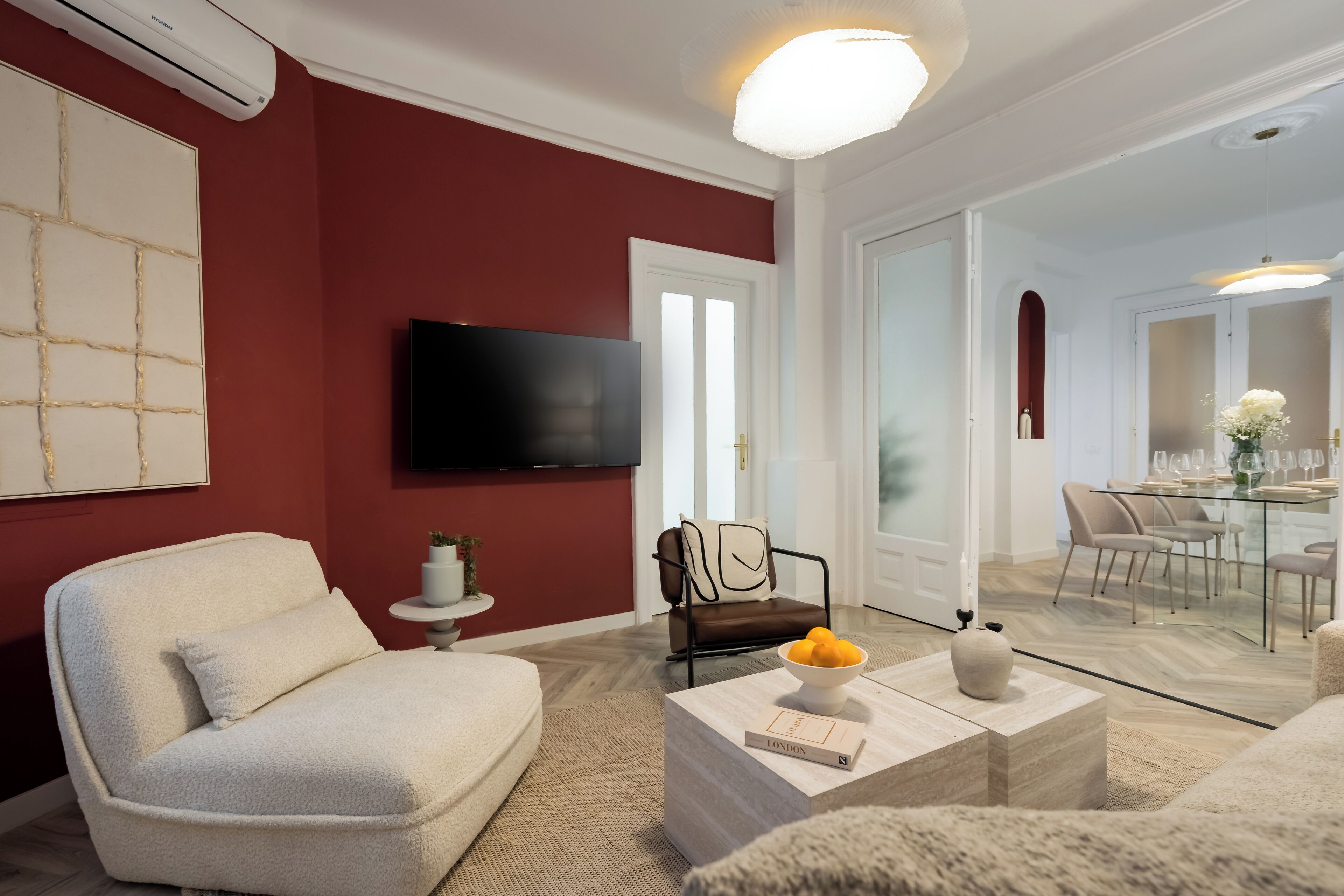 Deluxe Apartment, 3 Bedrooms, Balcony, City View | Living area