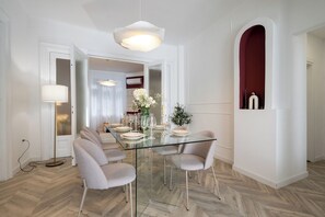 Deluxe Apartment, 3 Bedrooms, Balcony, City View | Dining room - Refined & Spacious 3-Bedroom Flat Near Cismigiu, Balcony with Boulevard Views (Bucharest)