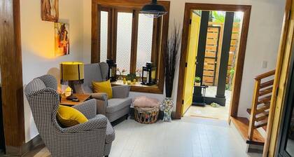 2.5-bedroom cabin in peaceful Jarabacoa with AC, WiFi. Enjoy nature