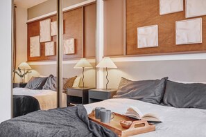 Iron/ironing board, WiFi, bed sheets