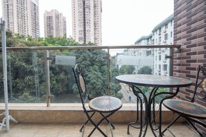 舒適雙人或雙床房, 1 間臥室, 花園景觀 | 露台/庭院