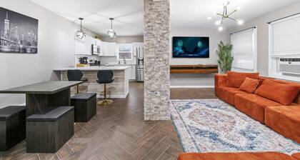 3 bedroom Stylish Retreat | Free Parking | Train to NYC access