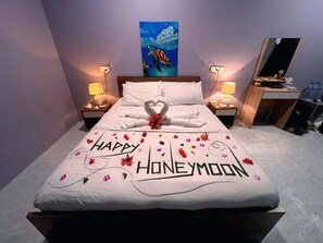 4 chambres, fer et planche à repasser, Wi-Fi, draps fournis