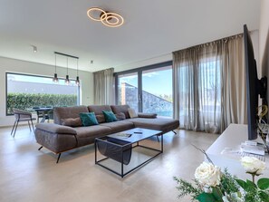 TV - Villa Ana by Interhome (Novigrad (Istra))