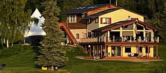 Waterfront 2-bedroom suite with WiFi in Soldotna