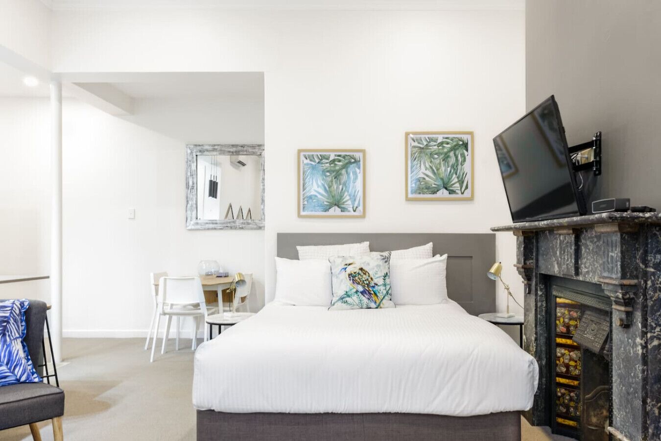 Desk, iron/ironing board, travel cot, WiFi