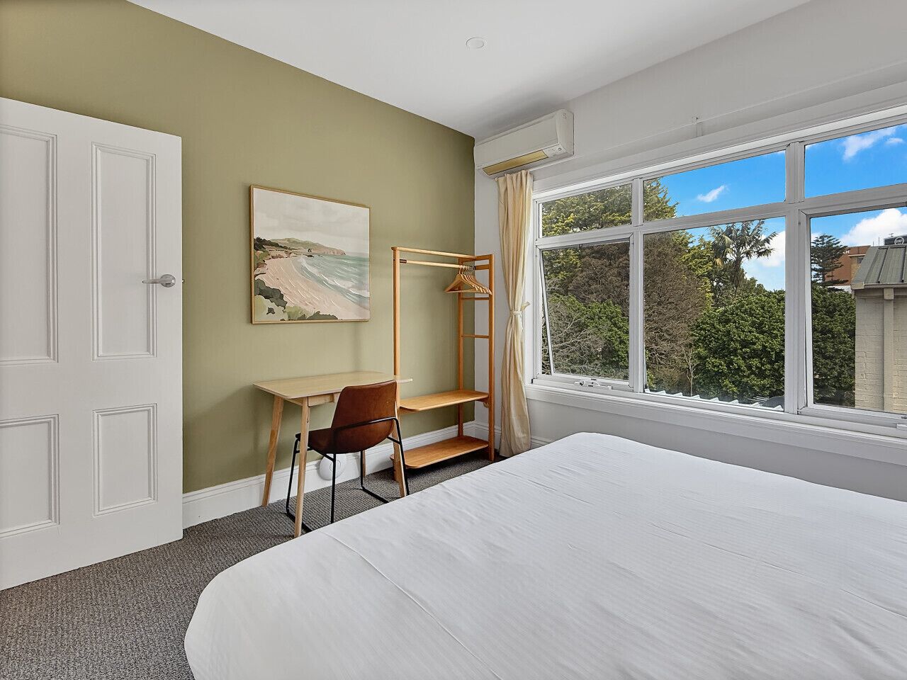 1 bedroom, iron/ironing board, travel crib, WiFi