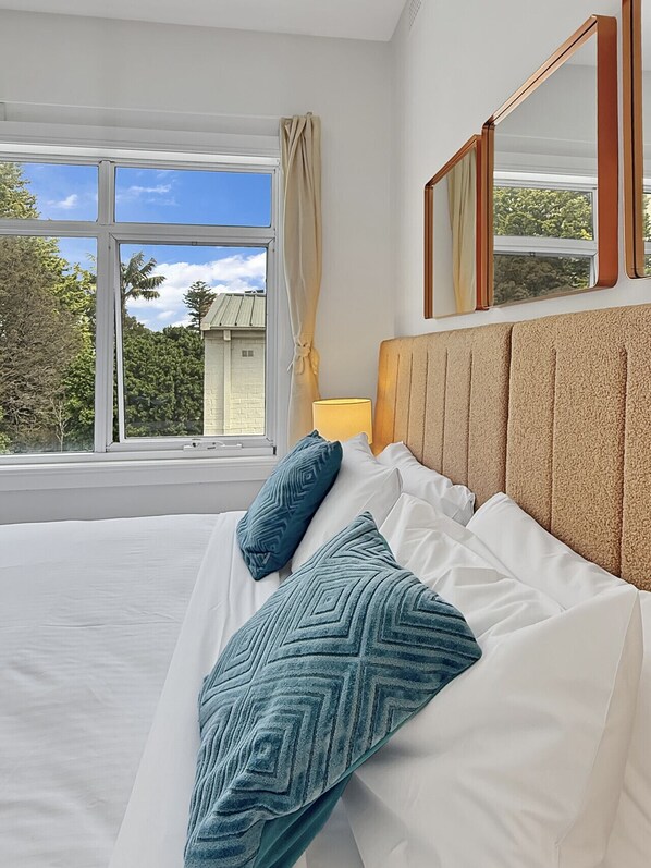 1 bedroom, iron/ironing board, travel cot, WiFi