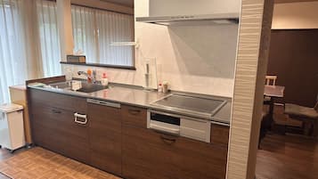 Vila superluxo, vista para o jardim | Cozinha privada