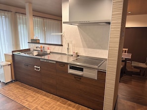 Villa Luxe, vue jardin | Cuisine privée