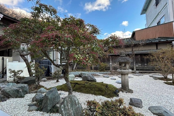 Vila superluxo, vista para o jardim | Vista para o jardim