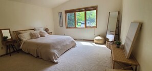 Room - Lake Michigan House with Beach Access by Door County (Kewaunee)