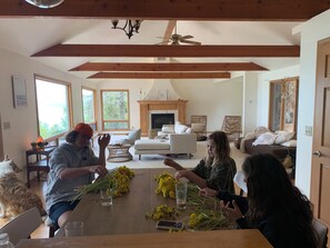 Living area - Lake Michigan House with Beach Access by Door County (Kewaunee)