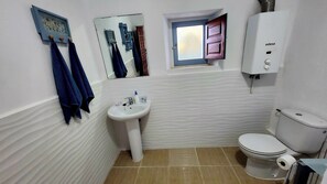 Douche, serviettes fournies