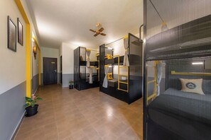 Bed in 6 Bed Mixed Dormitory with Balcony and Rainforest View | Free WiFi, bed sheets