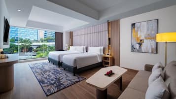 Family Room | In-room safe, desk, free WiFi
