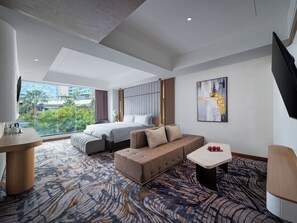 Penthouse | セーフティボックス (室内)、デスク、WiFi (無料)