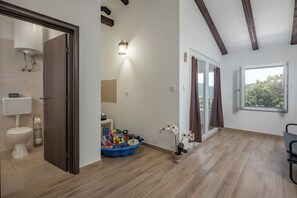 Shower, hair dryer, towels - Harmony House Vito, Lopar, Croatia (Lopar)