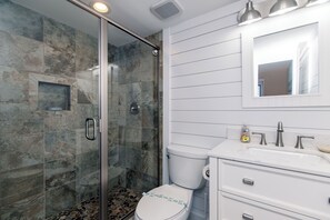 Shower, towels