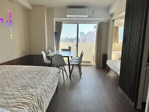 1 bedroom, desk, iron/ironing board, WiFi