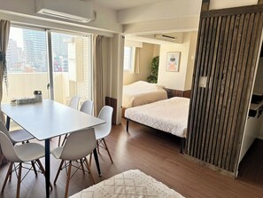 1 bedroom, desk, iron/ironing board, WiFi