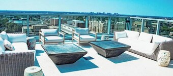 Luxurious Retreat Prime Location