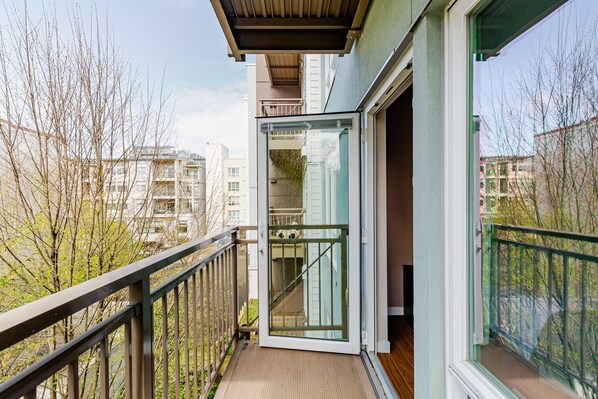 Property grounds - Blueground | West Bellevue, w/d, nr park (Seattle)