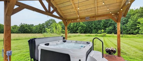 Baignoire à remous extérieure