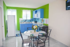 Fridge, microwave, oven, stovetop