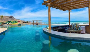 Swim-up bar