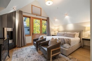 4 slaapkamers, een strijkplank/strijkijzer, wifi, beddengoed