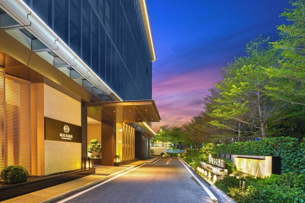 Front of property - EDDRER HOTEL (Shenzhen)